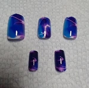 Press on nails purple swirl nail art set